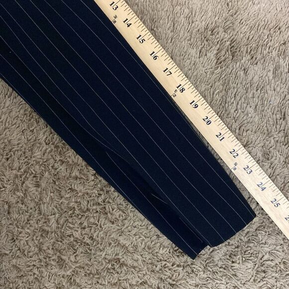 Women's Classic Navy Pinstripe 2-Button Wool Blazer size 8 Preppy Quiet Luxury - Picture 4 of 10